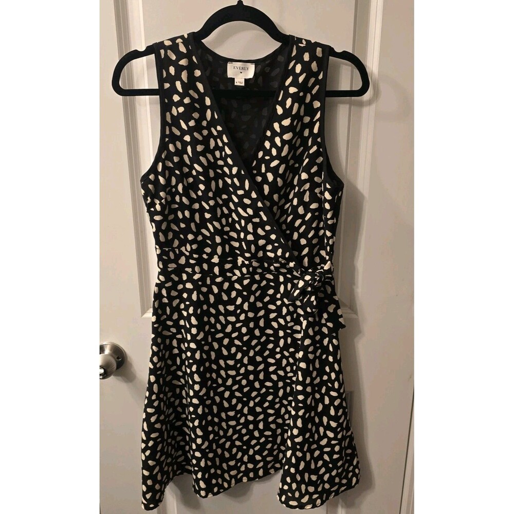 Everly Faux Wrap Sleeveless Fit & Flare A-Line Dress - Size M Excellent Preowned